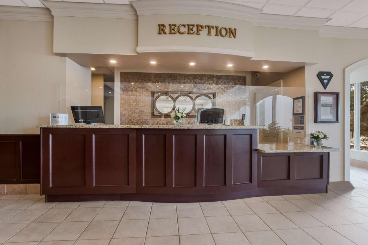 Western And Conference Centre Hotel 3*